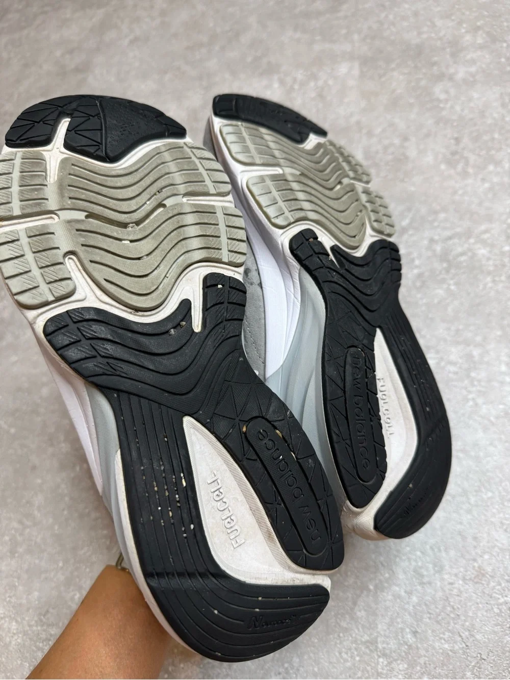 New Balance Women’s Made in USA 990v6 Grey & White size US 9.5